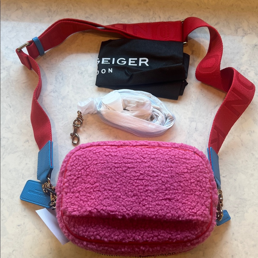 NWT Kurt Geiger London Chiswick Faux Shearling Camer Crossbody Bag pink - Picture 11 of 13